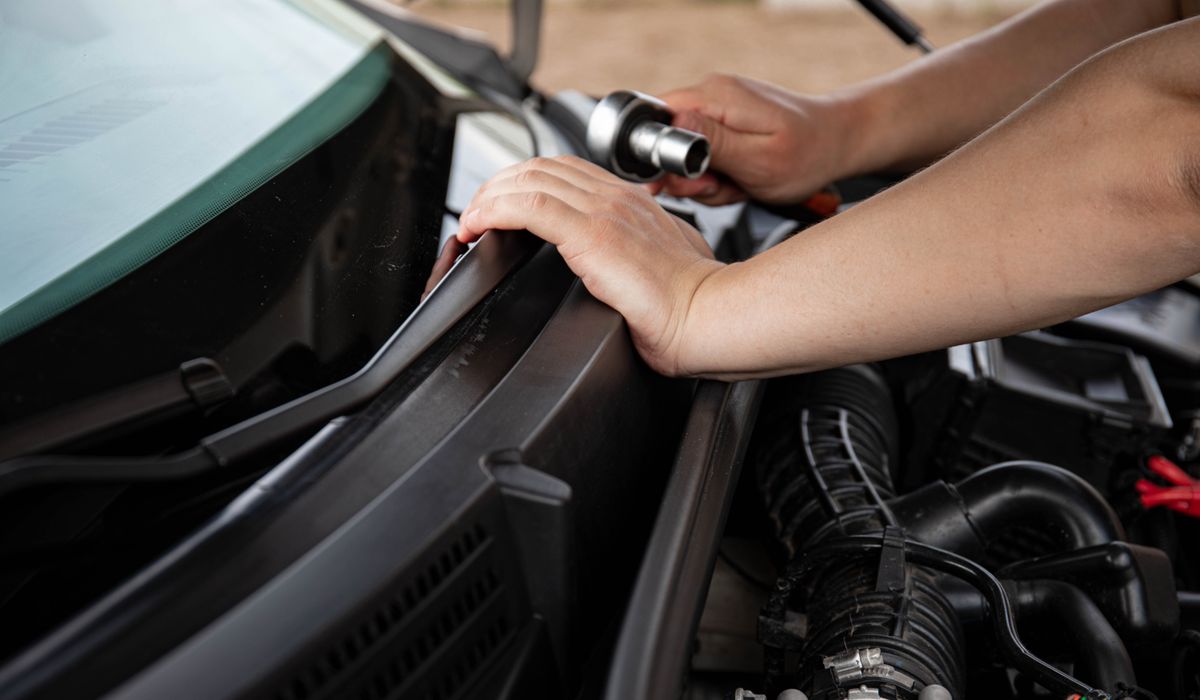 A Beginner's Guide to Checking Engine Oil Levels