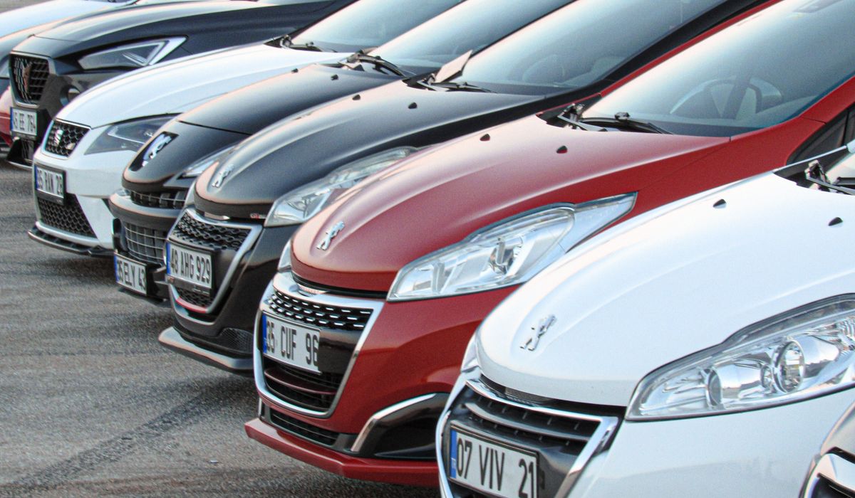 How to Jump Start a Car Without Damaging Electronics